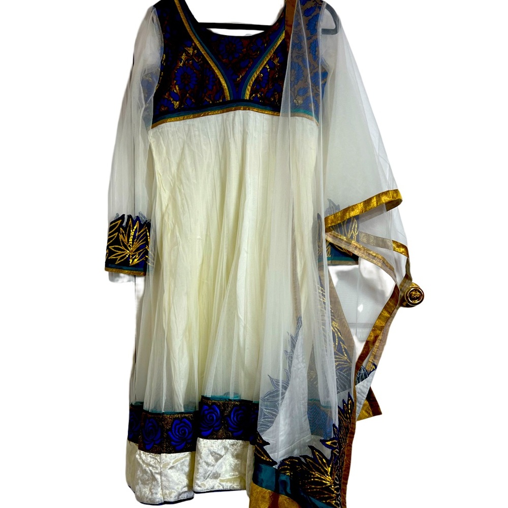 BRAND NEW White & Blue Anarkali Salwar Set LARGE